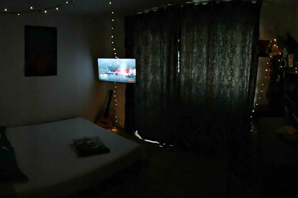 Central Apartment Muncii Area Netflix Bucharest Exterior photo